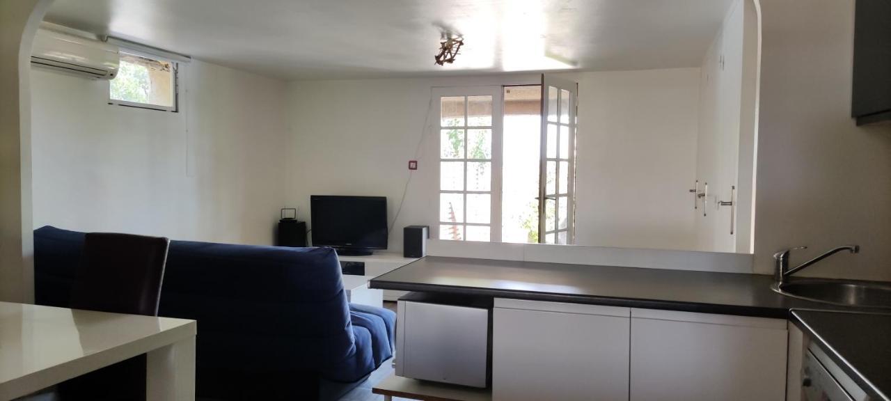 Ferienwohnung Studio L'Agasso Prouvenco La Crau Exterior foto